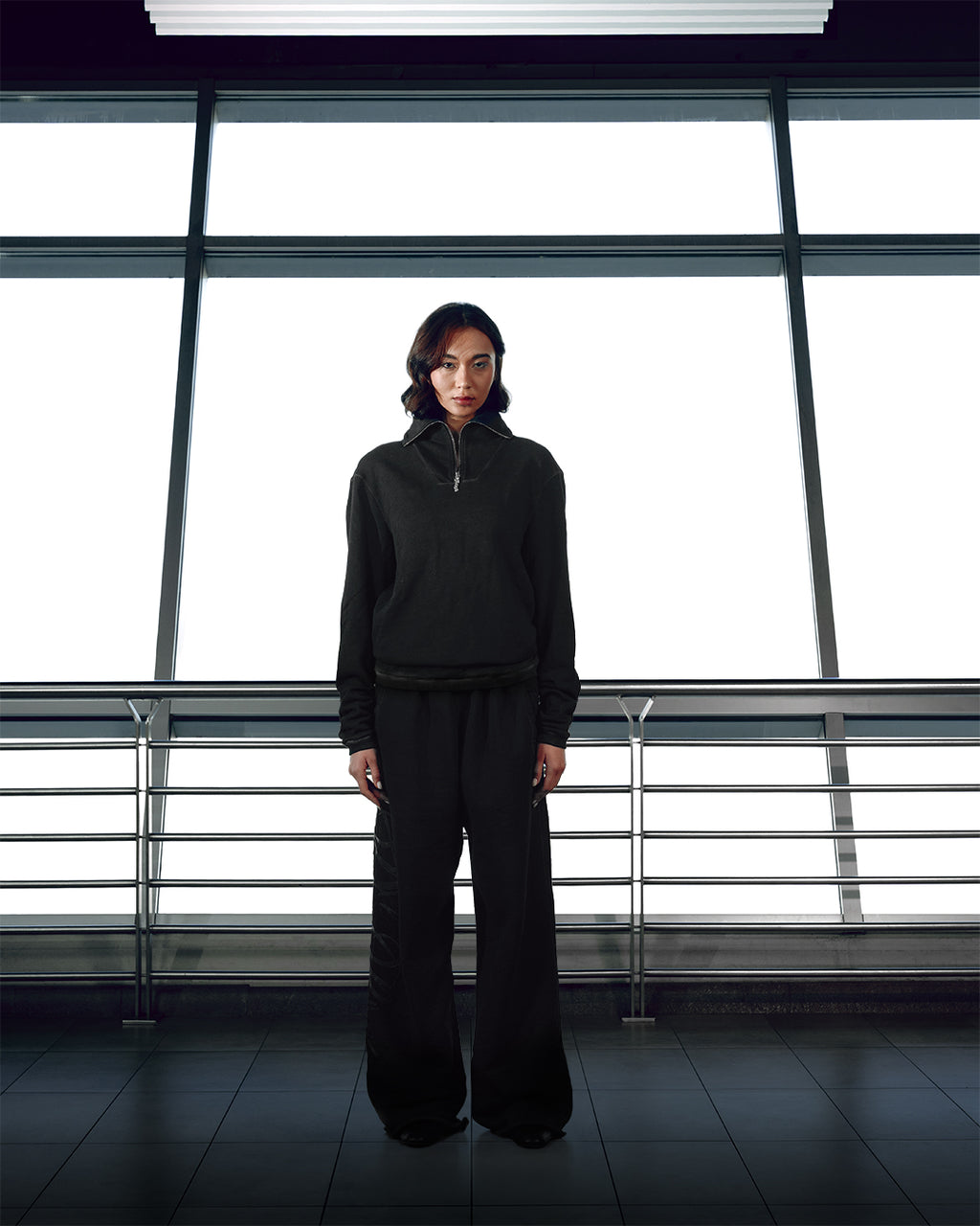 BLACK QUARTER ZIP