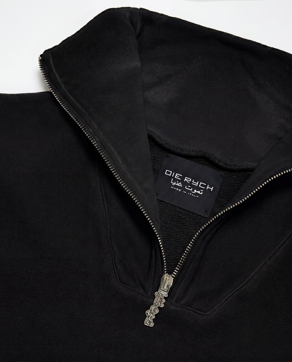 BLACK QUARTER ZIP