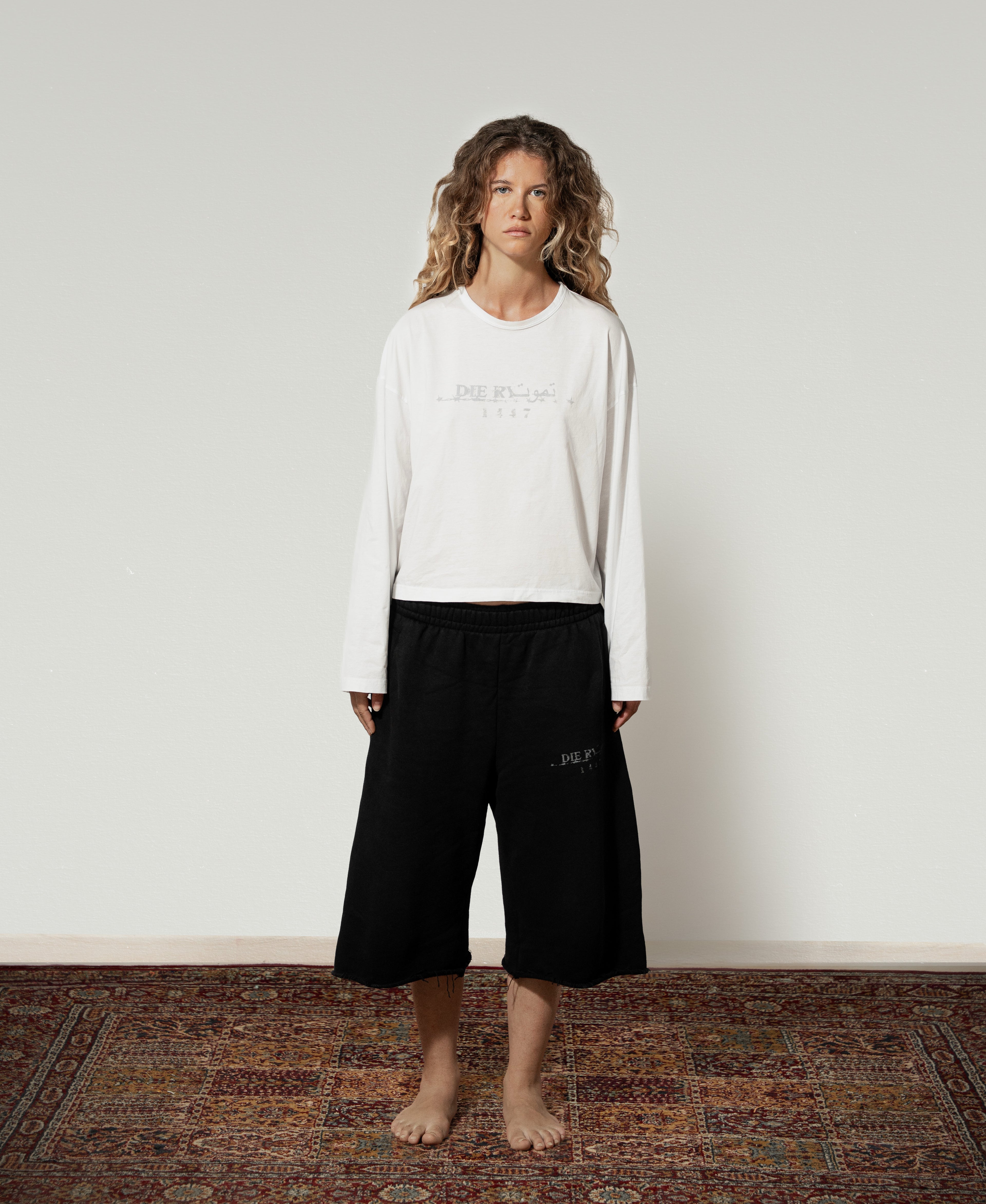 1447 WHITE LONGSLEEVE